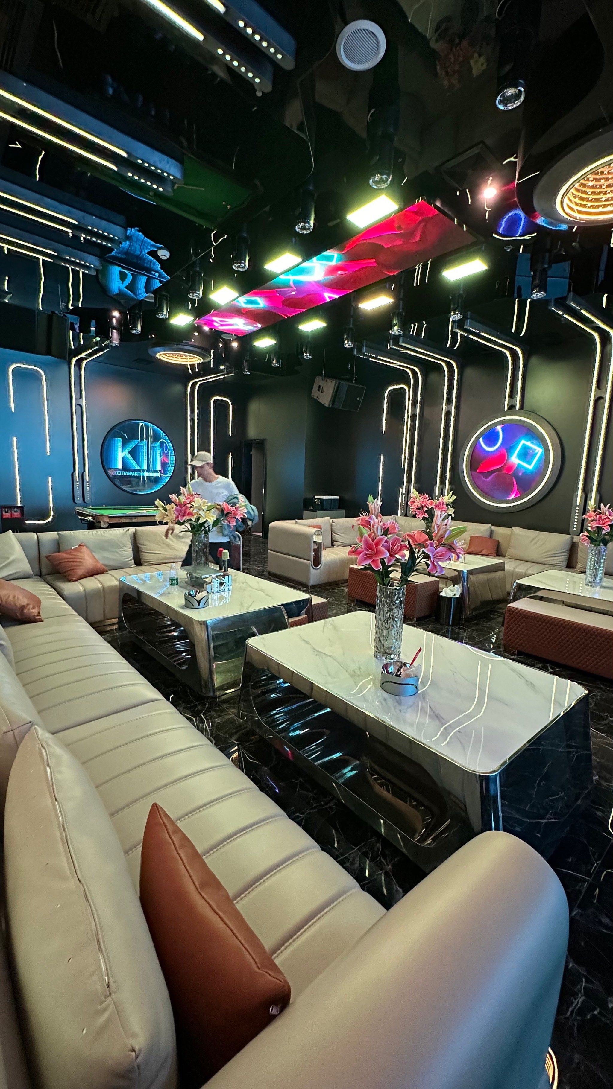 白山商务ktv开启商务ktv新玩法-临江市ktv预定